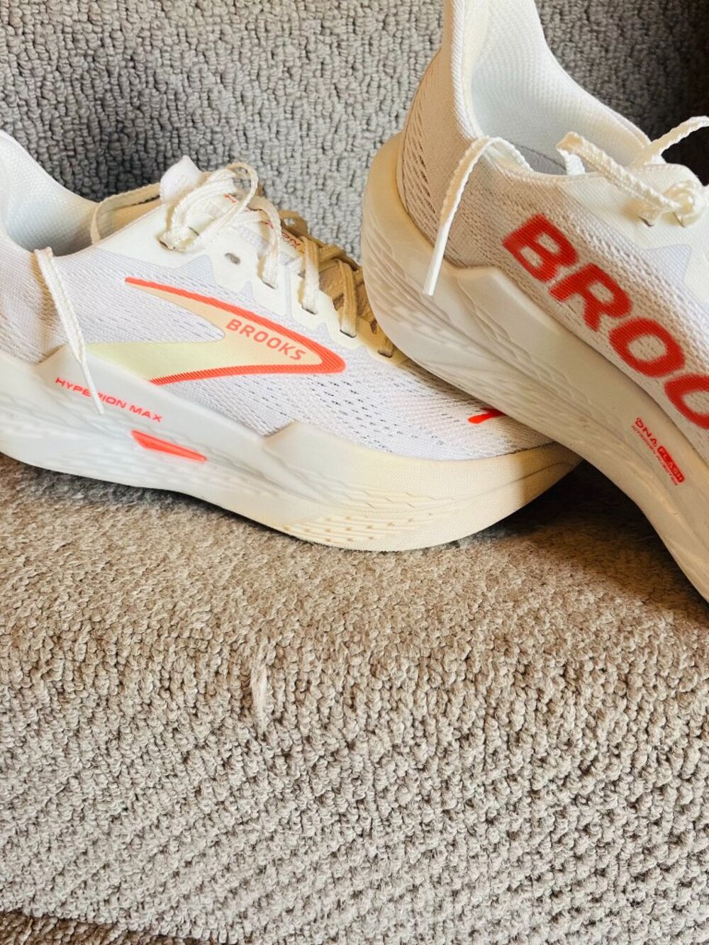 Brooks Hyperion 2-like new